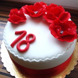 Červený dortík